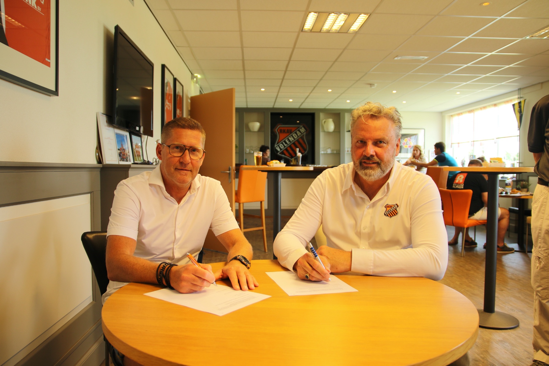 Hjalmar Hoekema tekent contract bij RKAV Volendam.