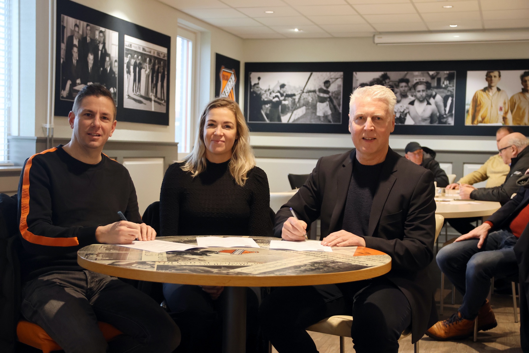 Voetbalreisorganisatie VI Travel nieuwe hoofdsponsor RKAV  Volendam