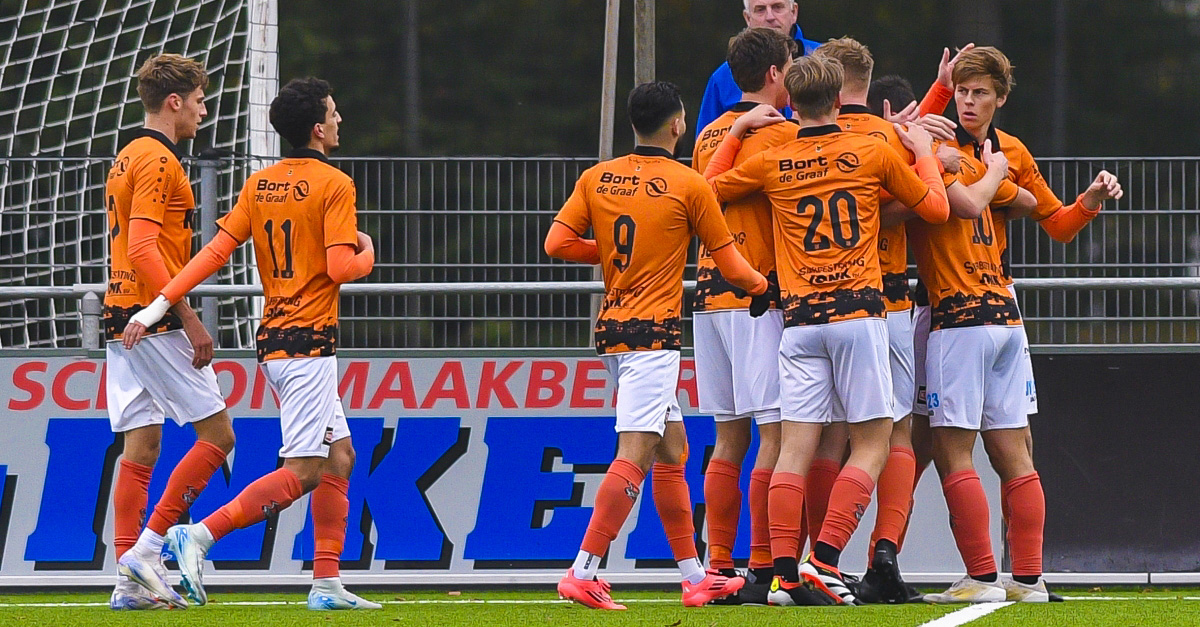 RKAV Volendam houdt stand in Assen en boekt eerste uitoverwinning