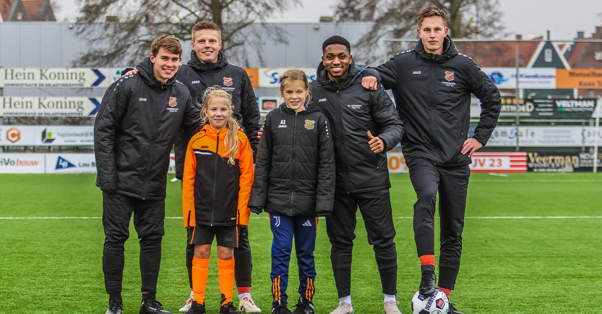 Pupil van de week RKAV Volendam - BVV Barendrecht: Angie Schilder en Abby Schilder