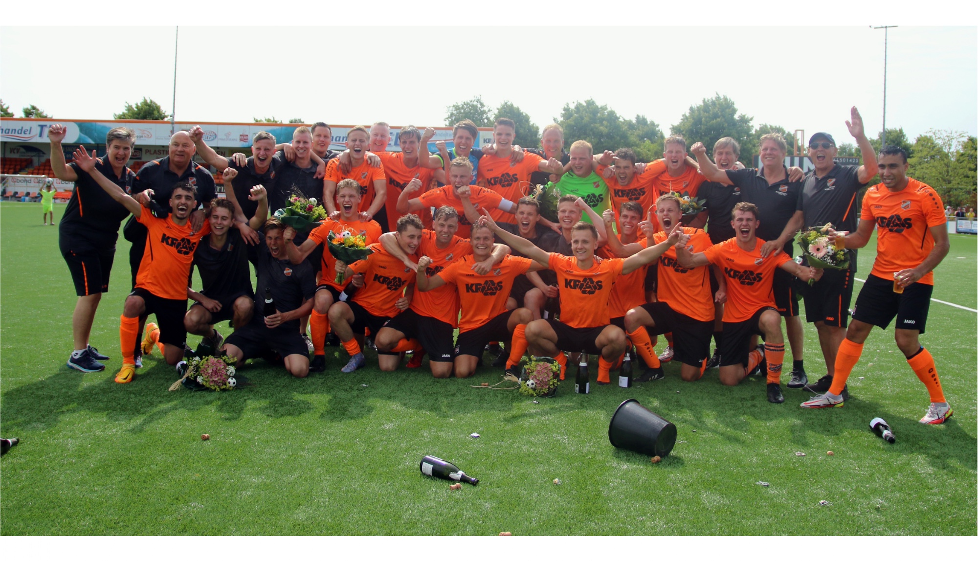 RKAV Volendam za 1 promoveert naar de derde divisie