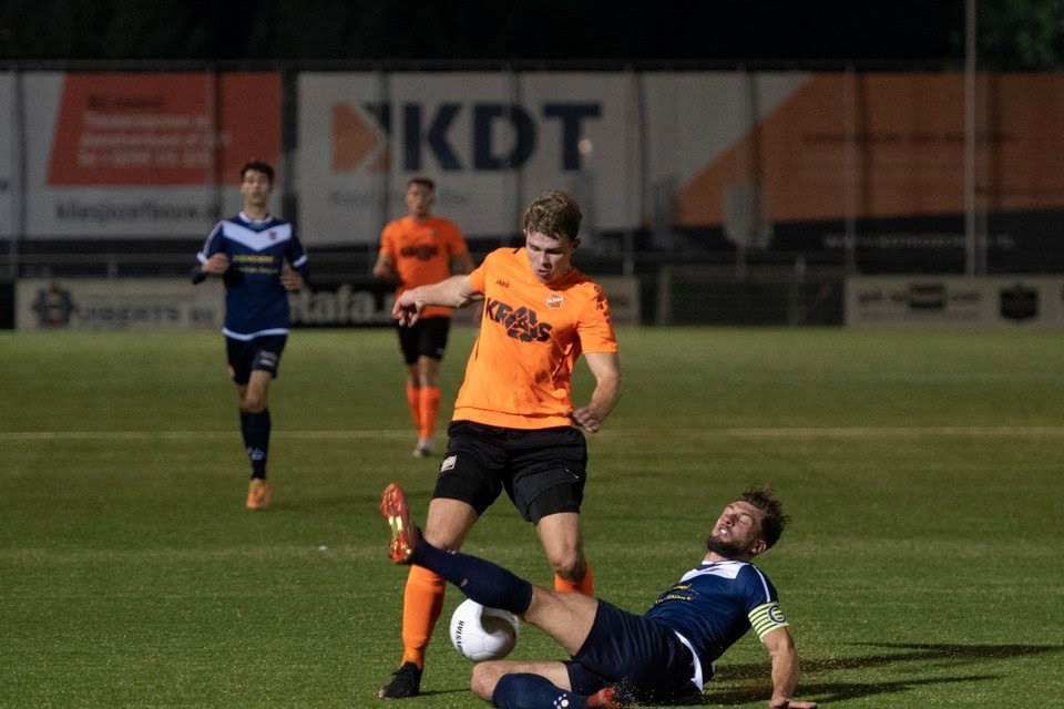 Rkav Volendam wint met 2-1 van Harkemase Boys